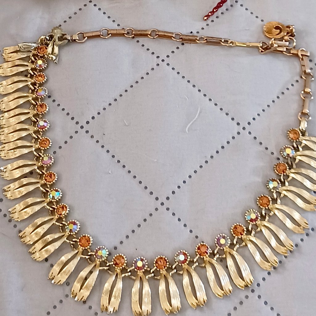 Vintage Gold Tone Choker Collar Necklace With Jewels